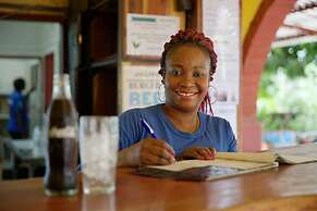 Jollyboys Backpackers