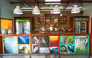 Jollyboys Backpackers