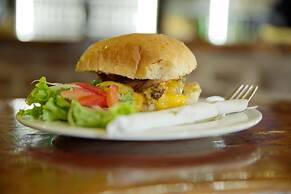 Jollyboys Backpackers