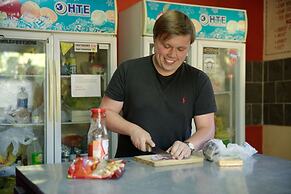 Jollyboys Backpackers