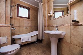 Aqua View Spa Boutique Hotel