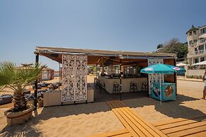 Aqua View Spa Boutique Hotel