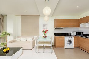 The Lago Apartments by Tropiclook