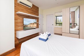 The Lago Apartments by Tropiclook