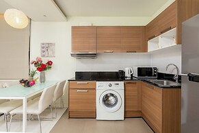 The Lago Apartments by Tropiclook