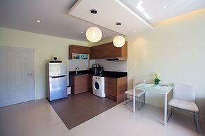 The Lago Apartments by Tropiclook