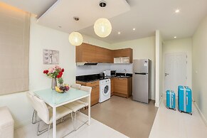 The Lago Apartments by Tropiclook