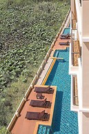 The Lago Apartments by Tropiclook