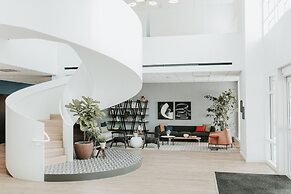 Haworth Hotel at Hope College