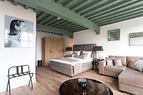 Boutique Hotel Steenhof Suites - Adults Only