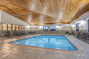 La Quinta Inn & Suites by Wyndham Norwich-Plainfield-Casino