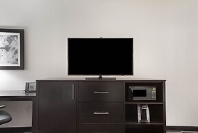La Quinta Inn & Suites by Wyndham Norwich-Plainfield-Casino