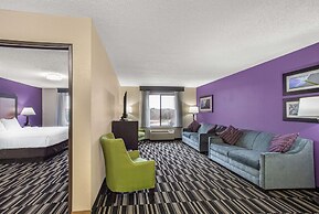 La Quinta Inn & Suites by Wyndham Norwich-Plainfield-Casino