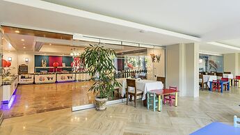 Seven Seas Hotel Blue