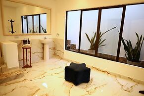 Babilla Suites