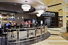 Saratoga Casino Hotel