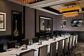 Saratoga Casino Hotel