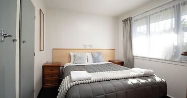 Grove Park Motor Lodge