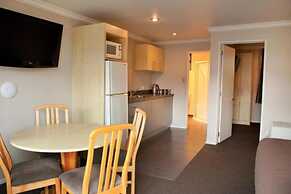 Grove Park Motor Lodge