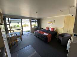 Grove Park Motor Lodge