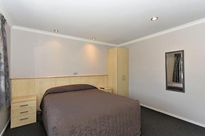 Grove Park Motor Lodge