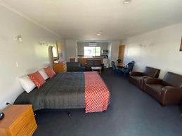 Grove Park Motor Lodge