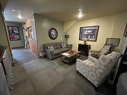 The Miner's Boutique Hotel