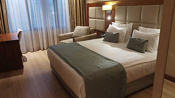 Clarion Hotel Istanbul Mahmutbey