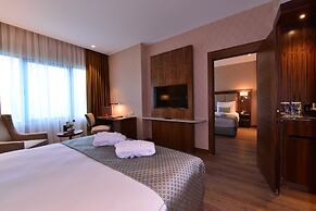 Clarion Hotel Istanbul Mahmutbey
