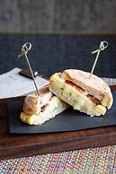 Alt Hotel Ottawa Downtown