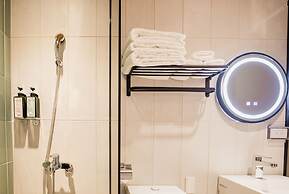 Traveller-Inn Day Moon Hotel