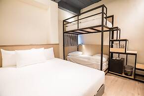 Traveller-Inn Day Moon Hotel