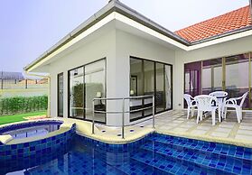 Avoca Pool Villas