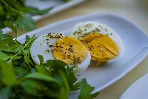 Queen Boutique Hotel