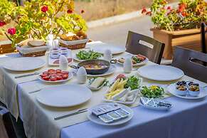 Queen Boutique Hotel