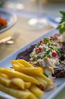 Queen Boutique Hotel