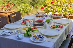 Queen Boutique Hotel