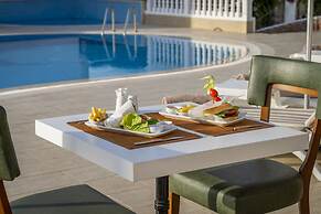 Queen Boutique Hotel