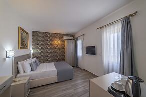 Queen Boutique Hotel