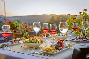 Queen Boutique Hotel