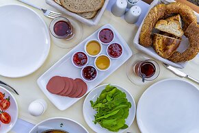 Queen Boutique Hotel