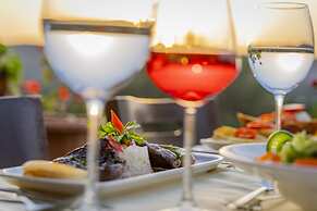 Queen Boutique Hotel