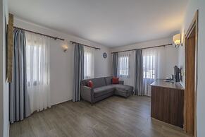 Queen Boutique Hotel