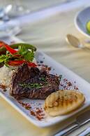 Queen Boutique Hotel