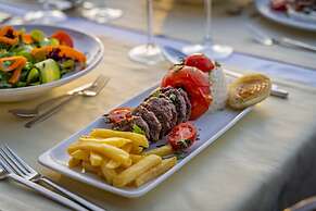 Queen Boutique Hotel