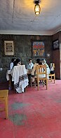 Zan-Seyoum Hotel