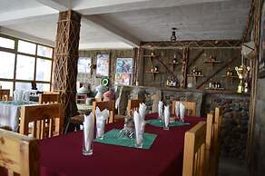 Zan-Seyoum Hotel