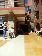 Zan-Seyoum Hotel