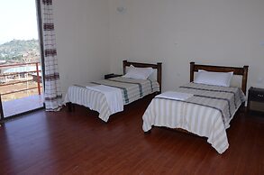 Zan-Seyoum Hotel