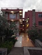 Zan-Seyoum Hotel